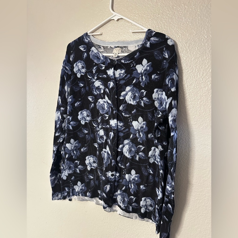 Short Sleeve Top
B2